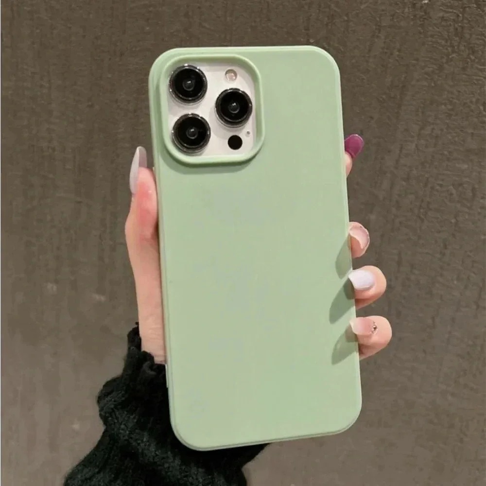 ⚠️Clearance iPhone 15/Pro/Pro Max Solid Green Phone Case